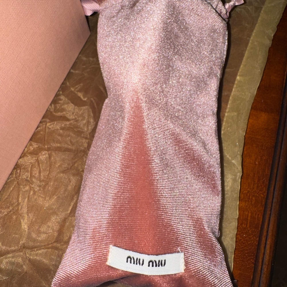 MIU MIU Sunglasses - Picture 8 of 8
